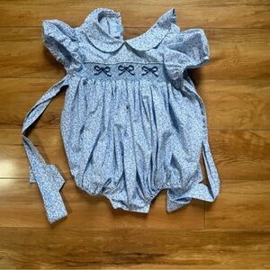 Little English bubble